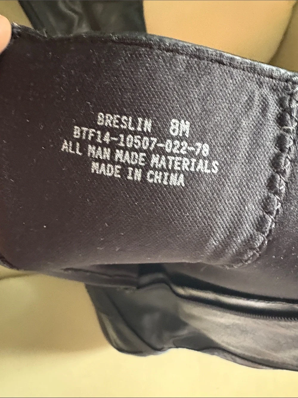Breslin classic black